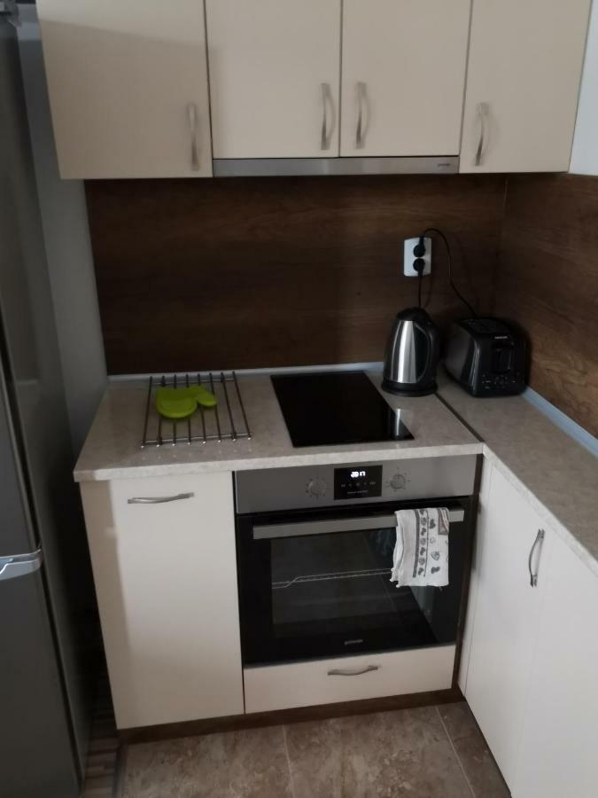 Business And Leisure Apartments In Mladost 2 With Free Garage Sofia Exterior photo
