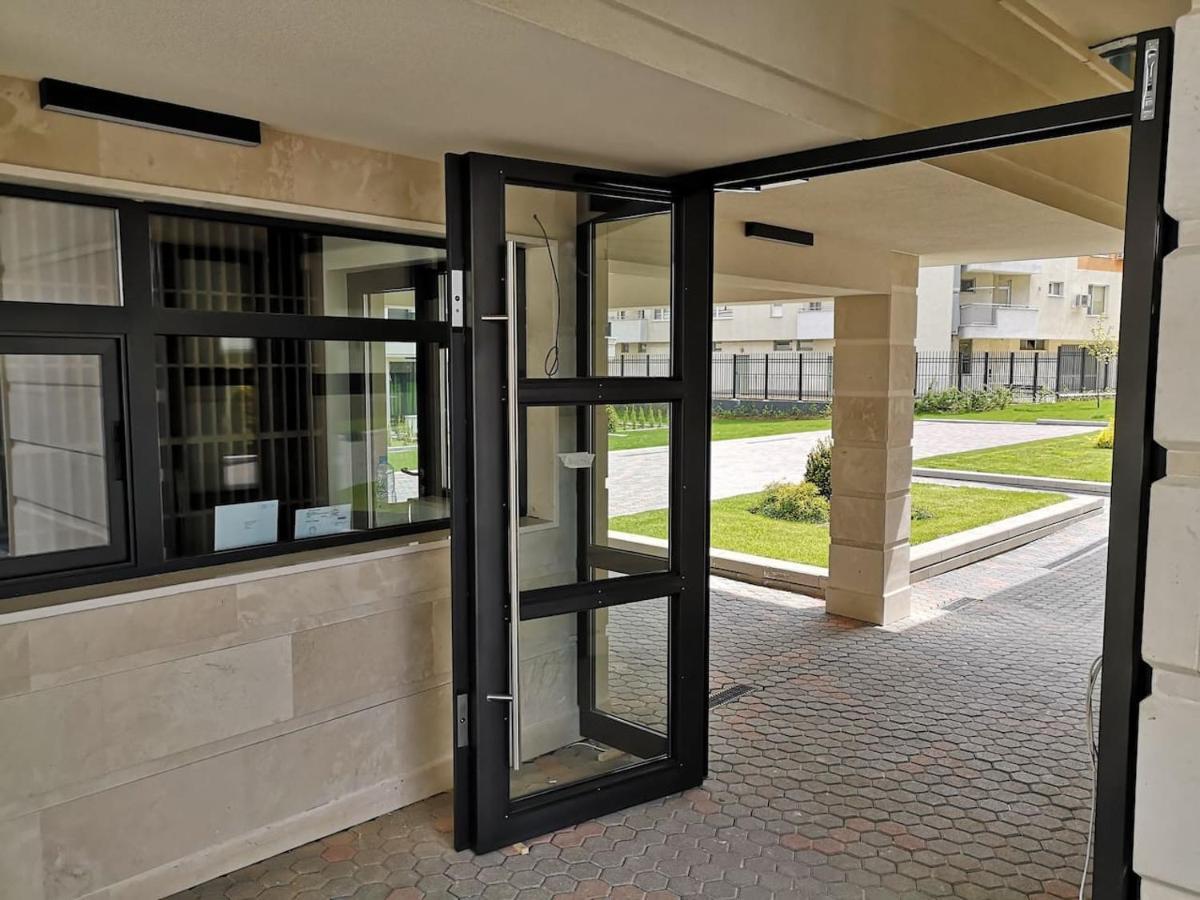Business And Leisure Apartments In Mladost 2 With Free Garage Sofia Exterior photo